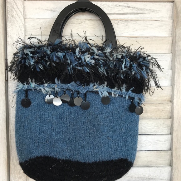 One of a kind wool knitted handbag - Picture 1 of 6